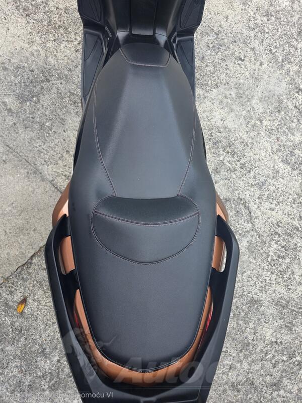 Yamaha - X MAX 250