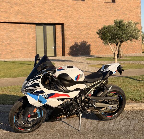 BMW - S1000rr