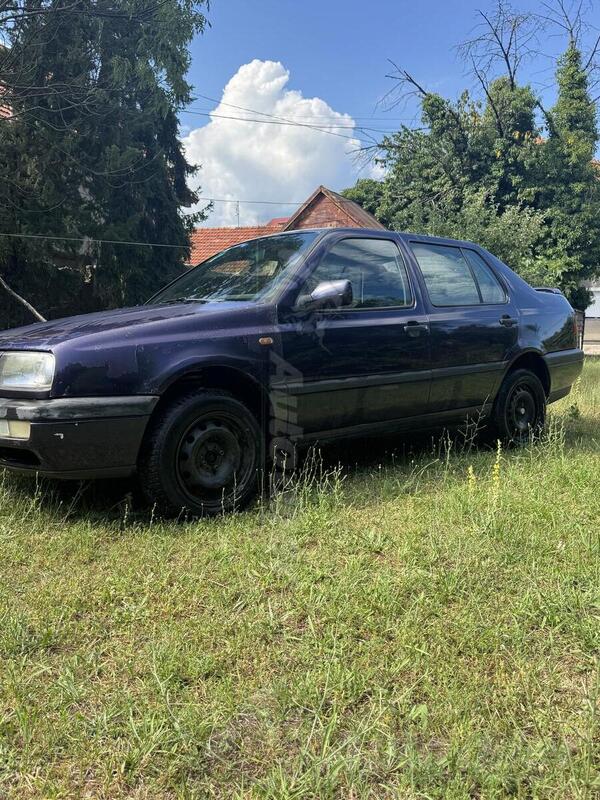 Volkswagen - Vento - 1.9 Td
