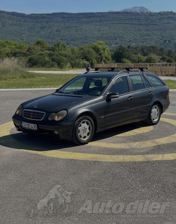 Mercedes Benz - C 220 - 2200