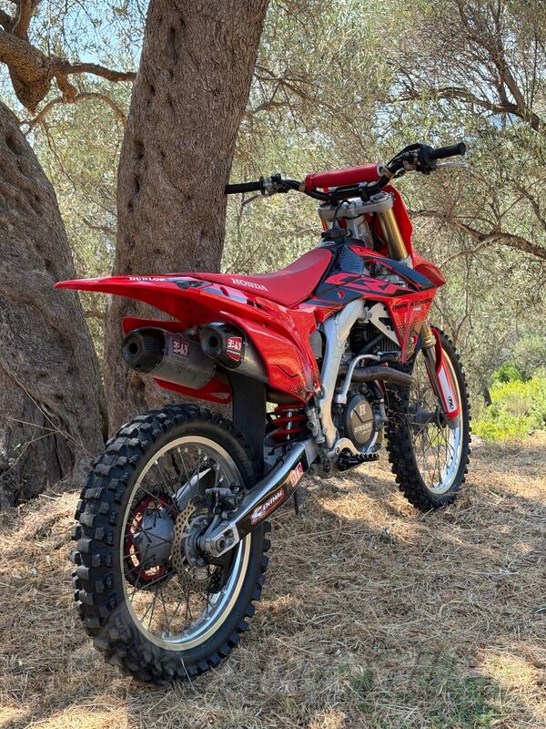 Honda - Crf R