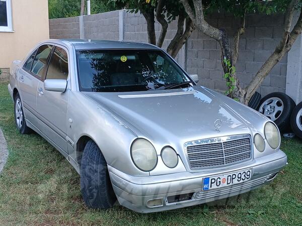 Mercedes Benz - E 200 - 2.2 cdi
