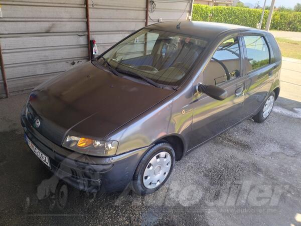 Fiat - Punto - 1,2 benzin