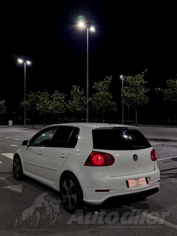 Volkswagen - Golf 5 - 1.9 tdi