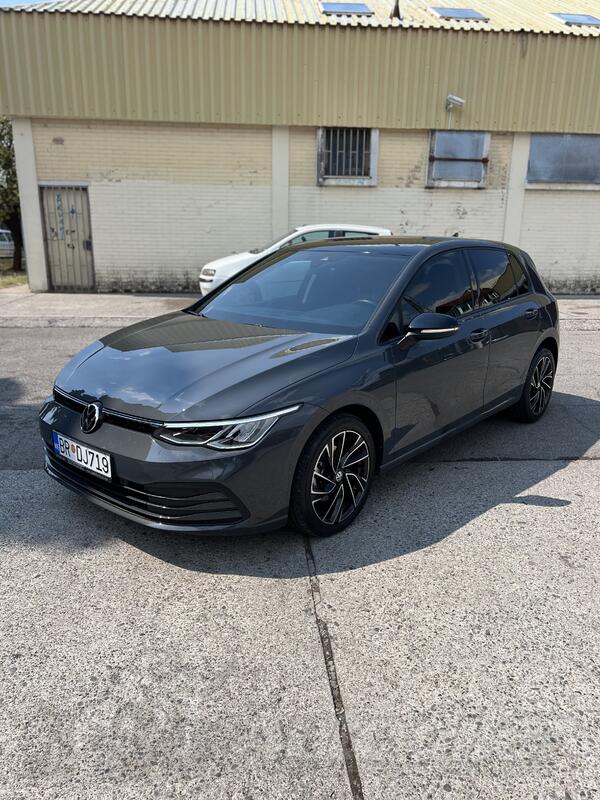 Volkswagen - Golf 8 - 2.0 TDI