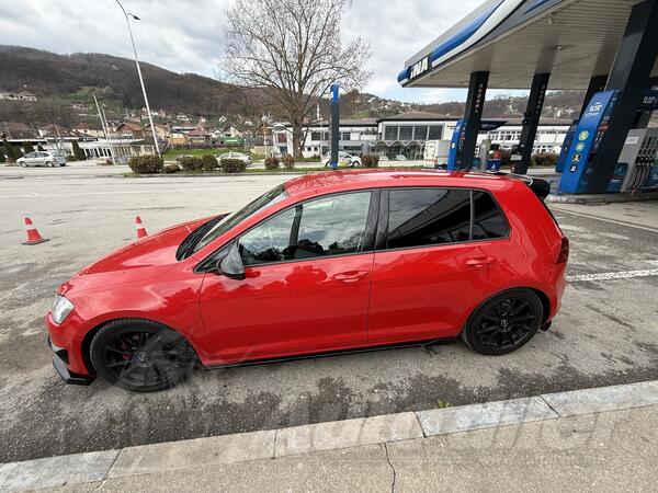 Volkswagen - Golf 7 - 1.6 tdi