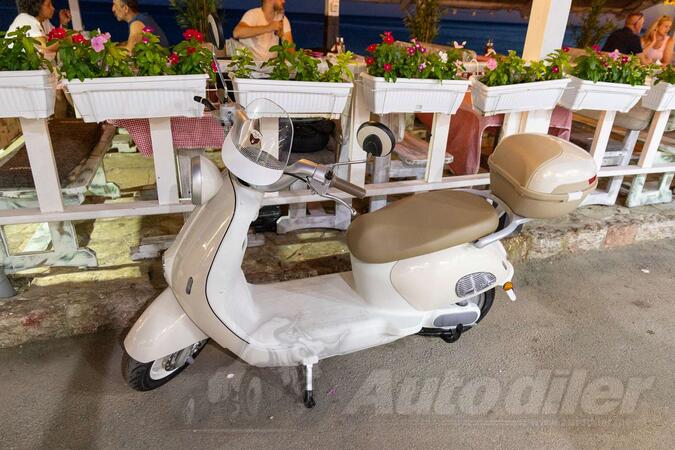 Vespa - Eltrični motor