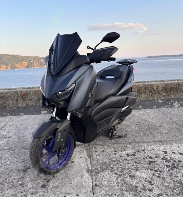 Yamaha - xmax 300