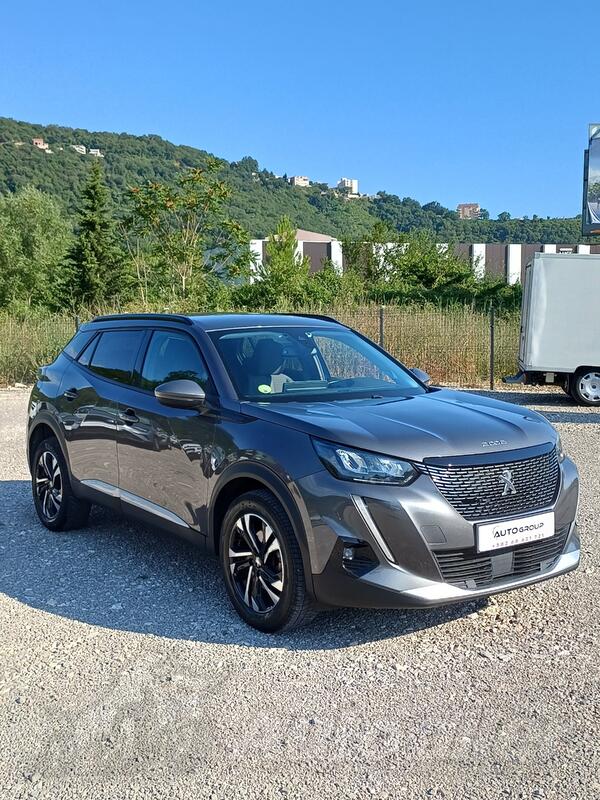 Peugeot - 2008 - 1.5 HDI AUTOMATIC