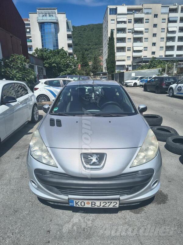 Peugeot - 206 plus - 1.4 HDI