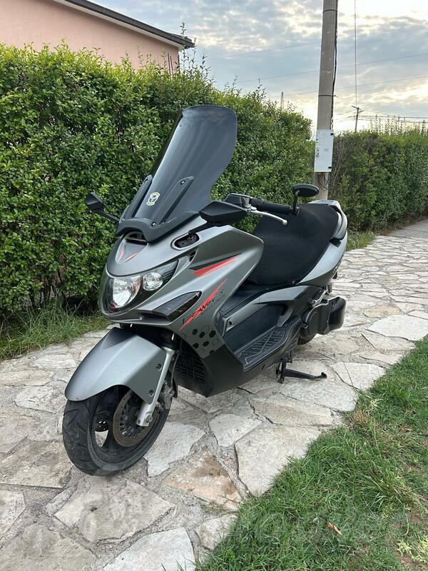 Kymco - Xciting