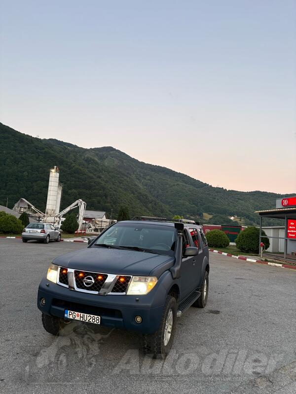 Nissan - Pathfinder - dci