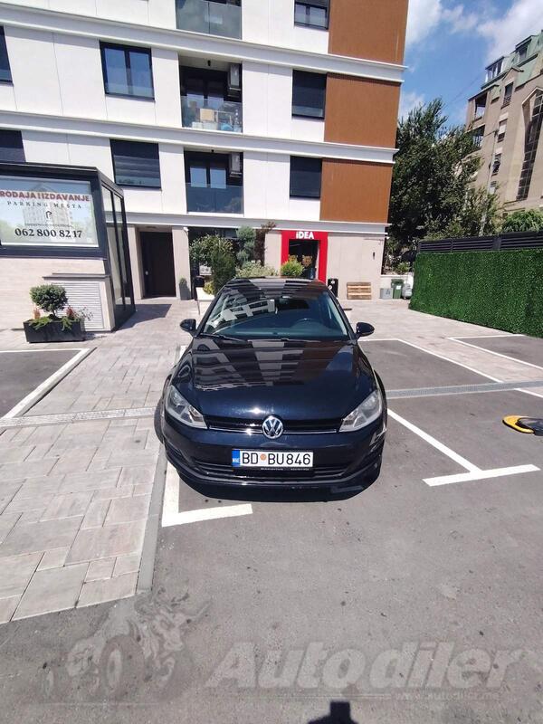 Volkswagen - Golf 7 - 1.6 blue motion
