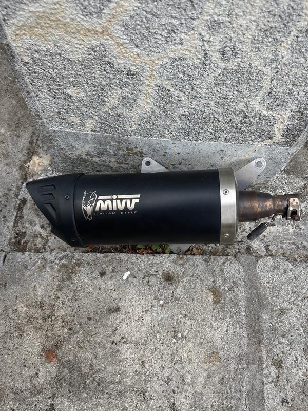 Auspuh sistem za motor - Moto oprema