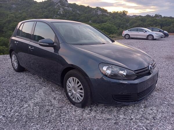 Volkswagen - Golf 6 - 2.0tdi 81kw