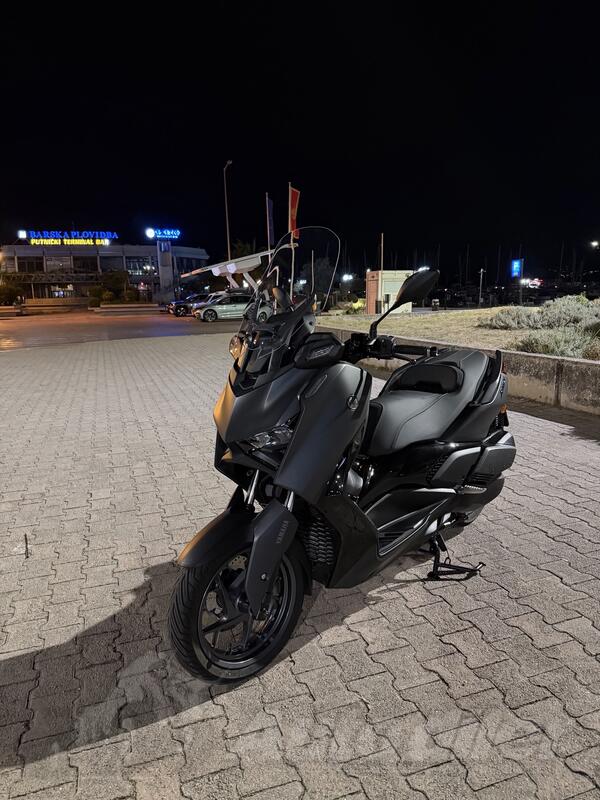 Yamaha - XMAX 300 TECHMAX