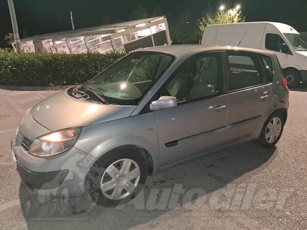 Renault - Scenic - 2.0 benzin