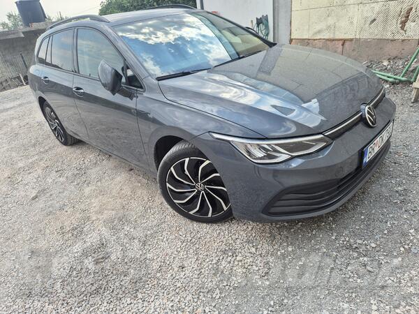 Volkswagen - Golf 8 - 1.0 tsi