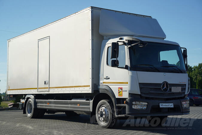 Mercedes Benz - ATEGO 1218 / 4x2 / FURGON / DHOLLANDIA RAMPA – 1.500 kg / ROLLET VRATA / IMP-4460