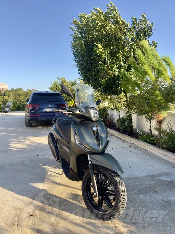 Piaggio - beverly