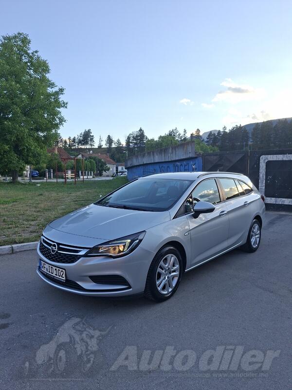 Opel - Astra - 1.6 cdci sports tourer