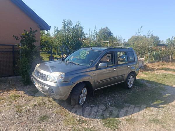 Nissan - X-Trail - 2.2 DCI