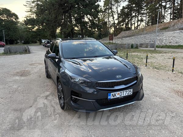Kia - Cee`d - x c’eed 1.6 CRDI PLATINUM EDITION