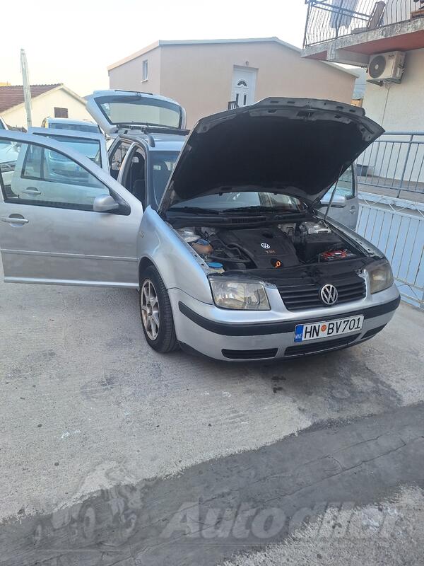 Volkswagen - Bora - 1.9 tdi