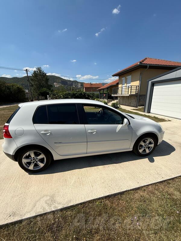 Volkswagen - Golf 5 - 1.9tdi