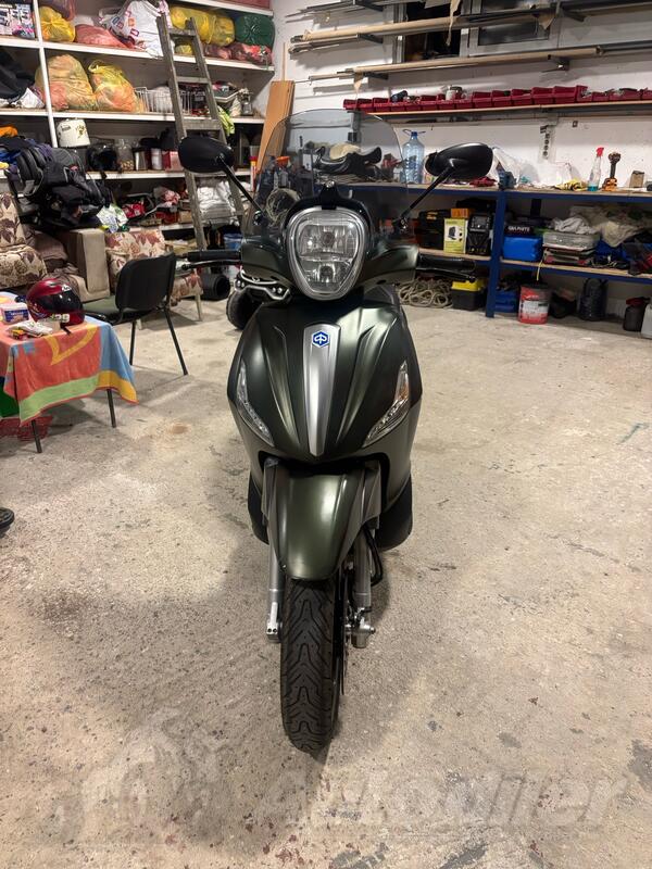 Piaggio - beverly s
