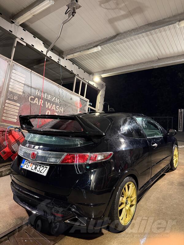 Honda - Civic - 2.0