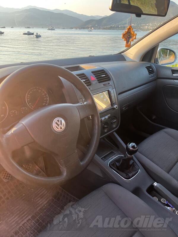 Volkswagen - Golf 5 - 1.9 TDI