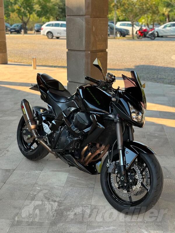 Kawasaki - Z750