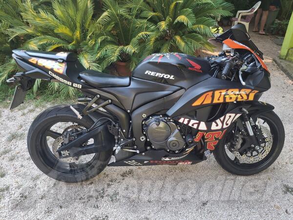 Honda - CBR 600RR