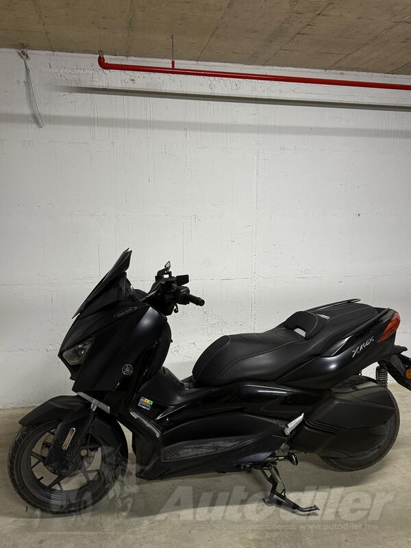 Yamaha - x max