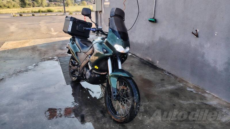 Aprilia - Pegaso 650