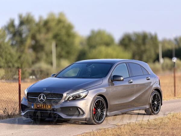 Mercedes Benz - A 220 - AMG Line