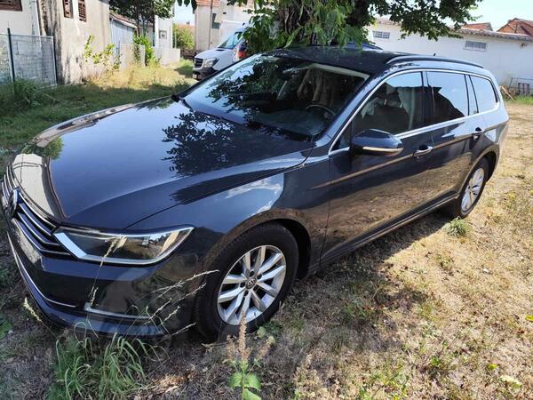 Volkswagen - Passat - 2.0Tdi