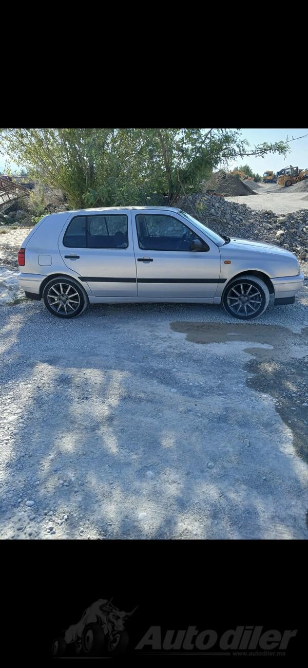 Volkswagen - Golf 3 - 1.4