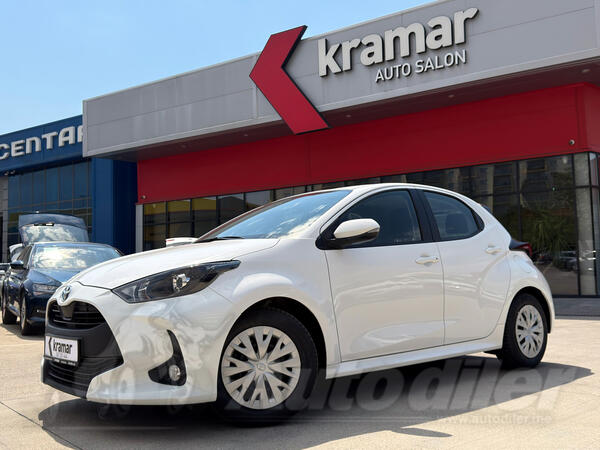 Toyota - Yaris - 1.5 VVT-I HYBRID Automatik Business Edition - Novi model