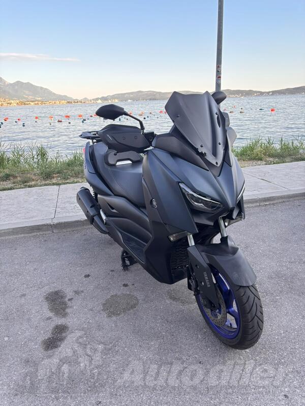 Yamaha - xmax 300