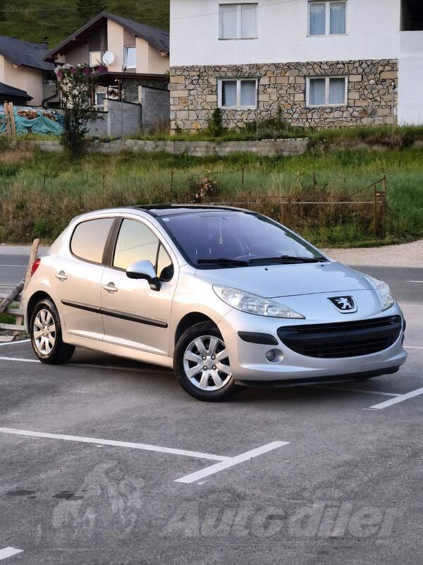 Peugeot - 207 - 1.4 HDI
