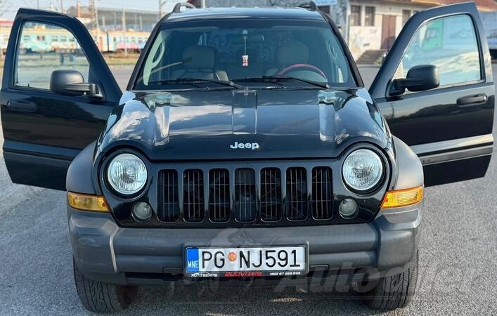 Jeep - Cherokee