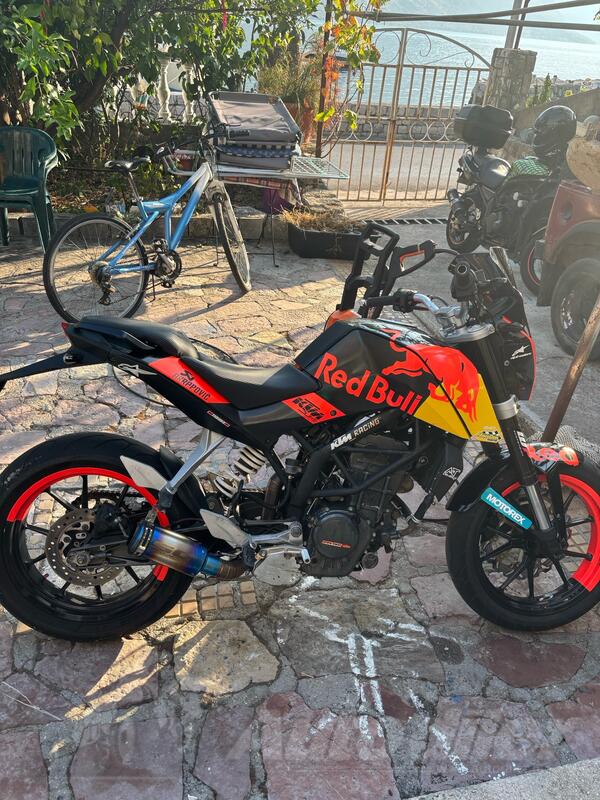KTM - duke