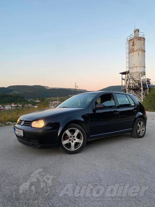 Volkswagen - Golf 4 - 1.6 16v