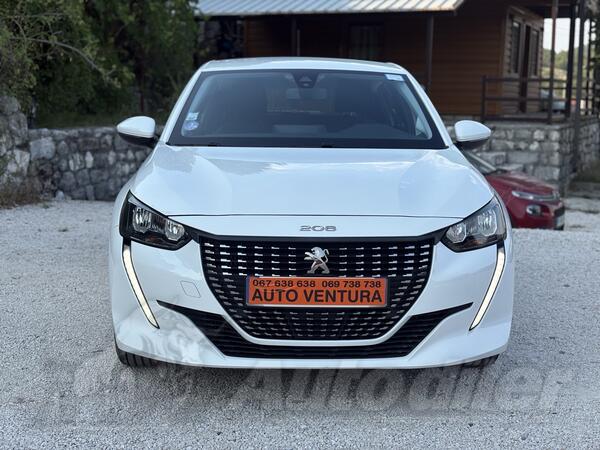 Peugeot - 208 - 1.2//benzin//AUTOMATIC//12.2020god
