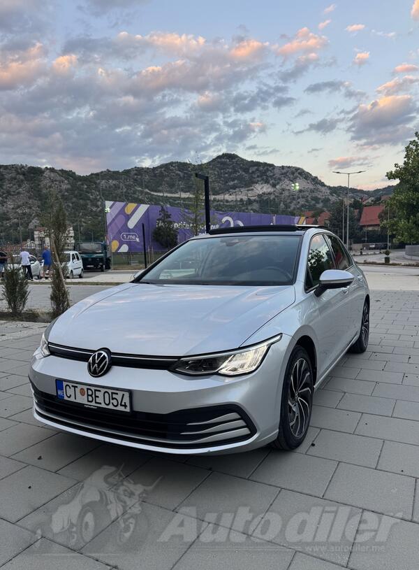 Volkswagen - Golf 8 - 2.0