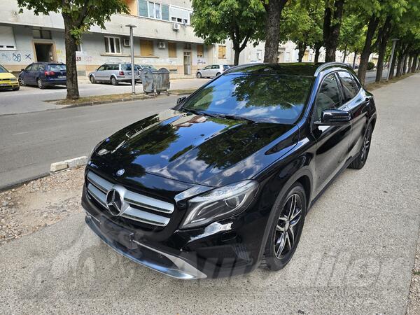 Mercedes Benz - GLA 200 - 200 CDI