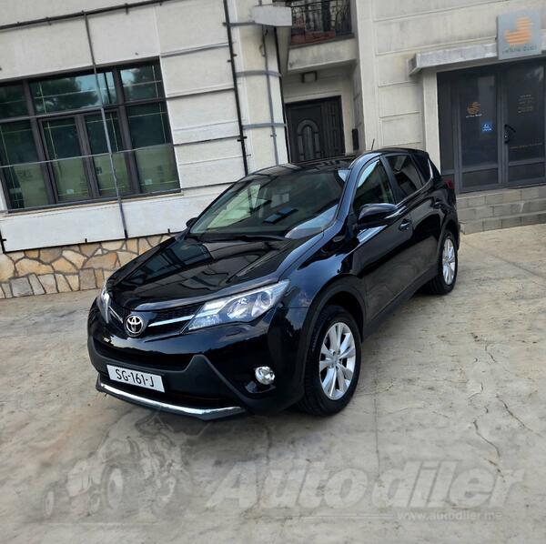 Toyota - RAV 4 - 4x4 / 2.2 D4D