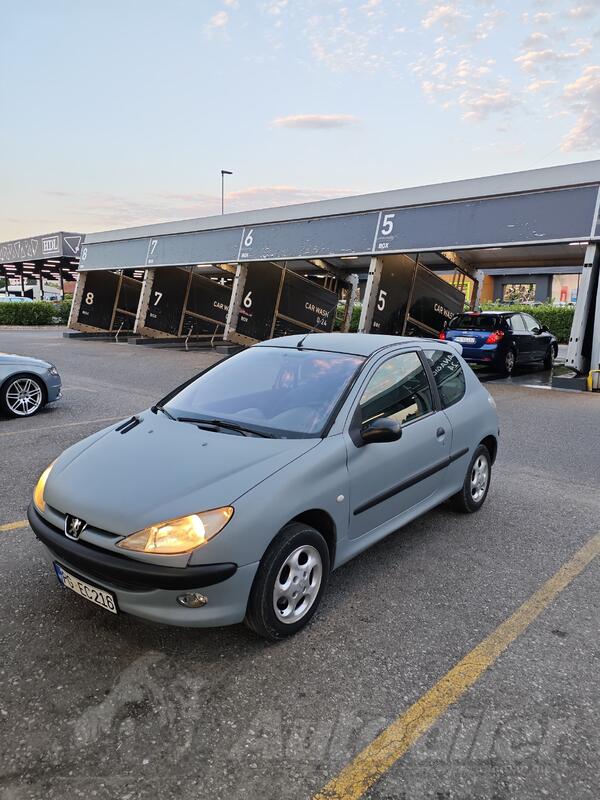 Peugeot - 206 - 1.4